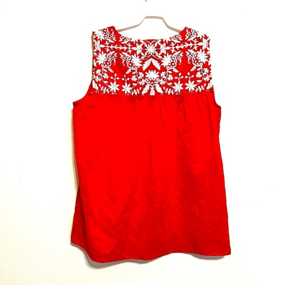 2/$30 Talbots - Floral Embroidered Sleeveless Top - Picture 7 of 8